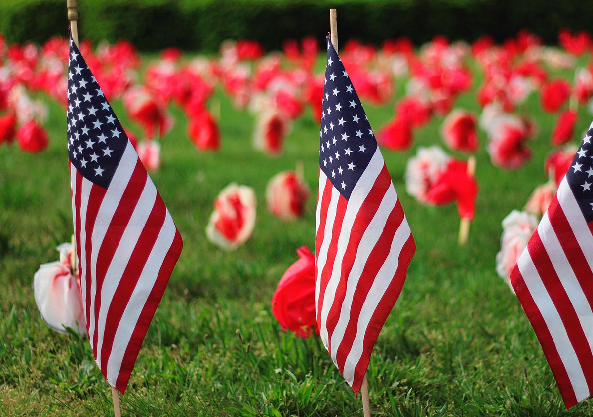 Memorial Day en Wisconsin MIWISCONSIN Conectando los latinos en